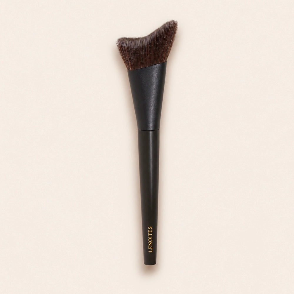 Smoothing Foundation Brush N°101